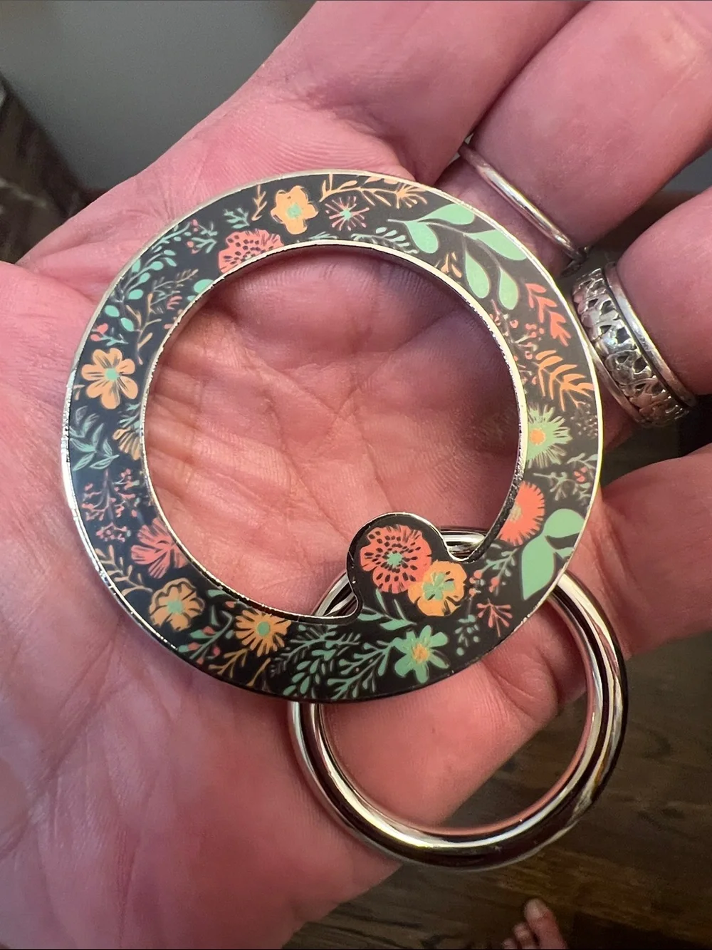 NEW IN BOX 📱 UNBRANDED LARGE MAGNETIC 2-SIDED DESIGN CELL PHONE RING